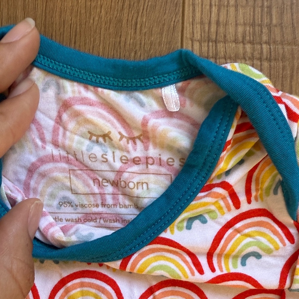 Little Sleepies Rainbow Sleep Onesies, Headband, Bib and Blanket Set - Picture 2 of 7